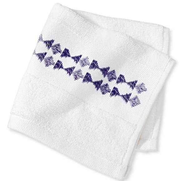 Sabrina Soto Riley Hand Towel/Wash Cloth NWT - Picture 1 of 2